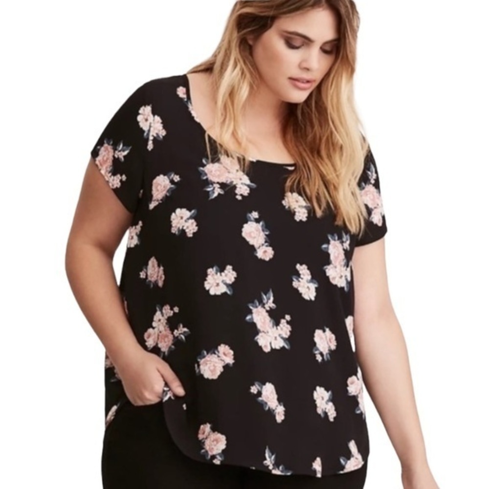 TORRID FLORAL PRINT GEORGETTE DRAPE BACK TOP